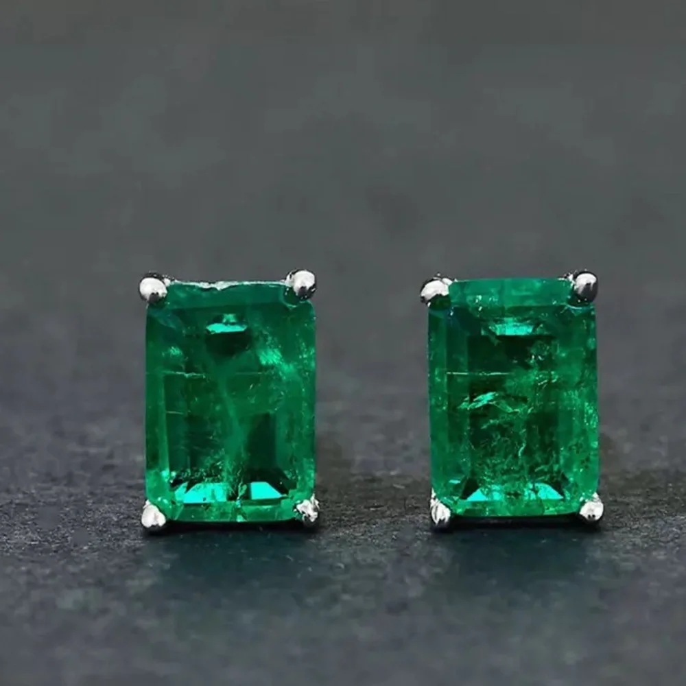 1ct Emerald Earrings